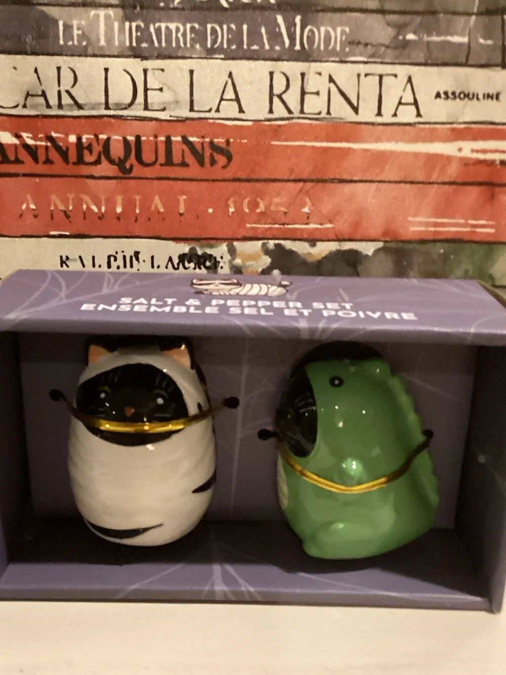 10 Strawberry Street Halloween Cat Salt & Pepper Shakers